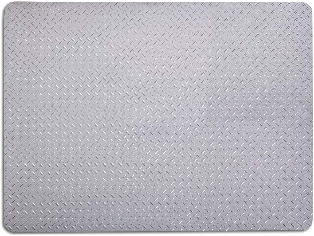 Silver grill mat with diamond plate pattern